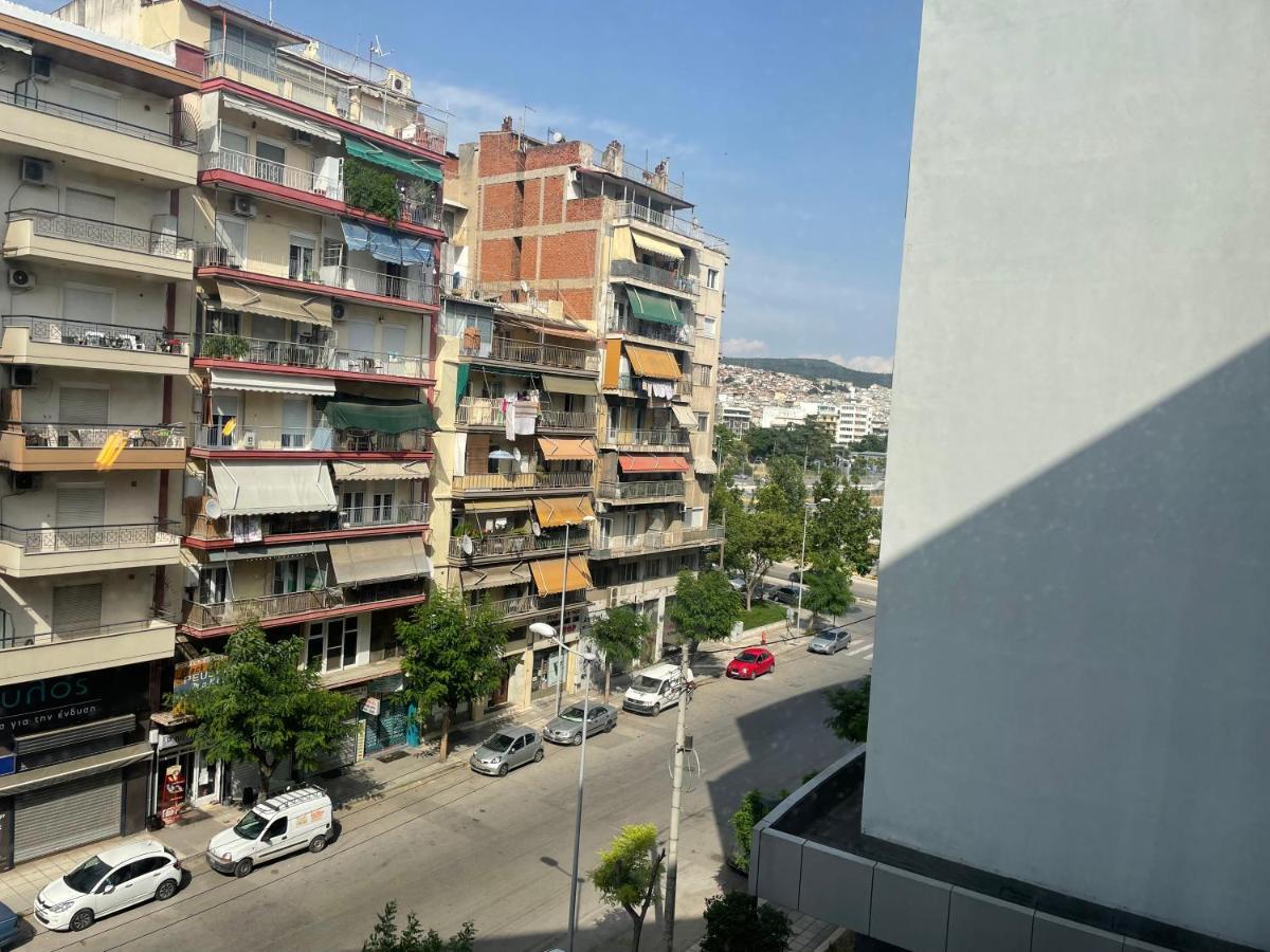 Jordans 4 Apartment *