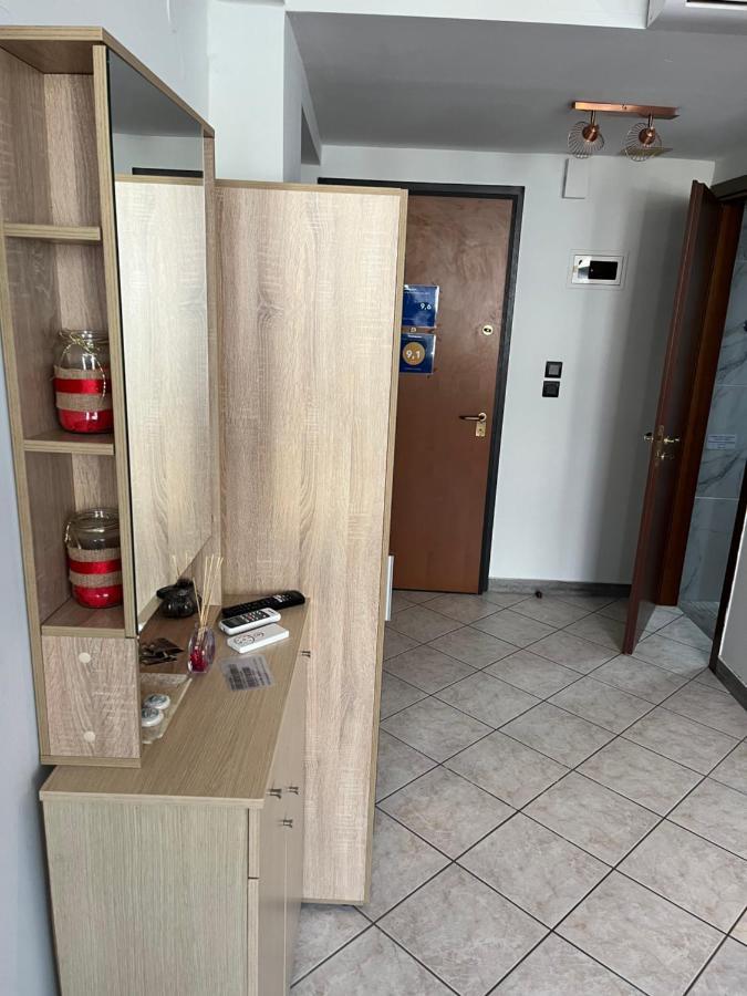 Jordans 4 Apartment *