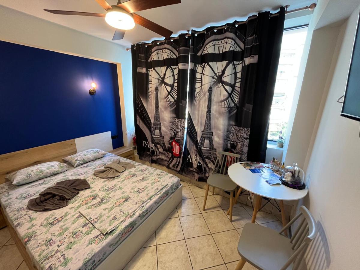 Jordans 4 Apartment